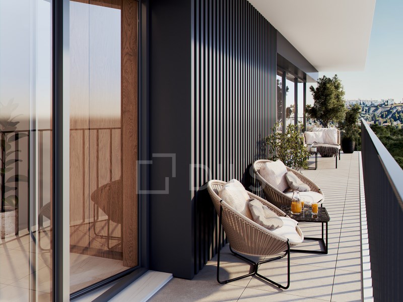 3 bedroom penthouse with balcony and parking in Campo Grande