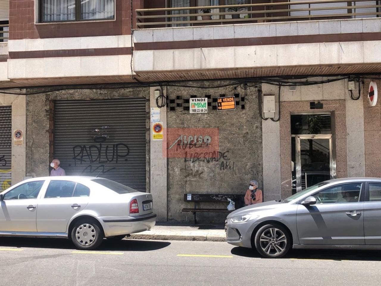 Commercial for sale in Ourense, Spain