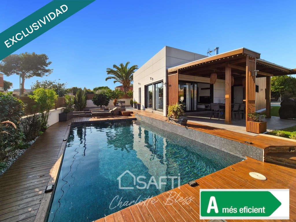 House-Villa For sell in Cubelles in Barcelona
