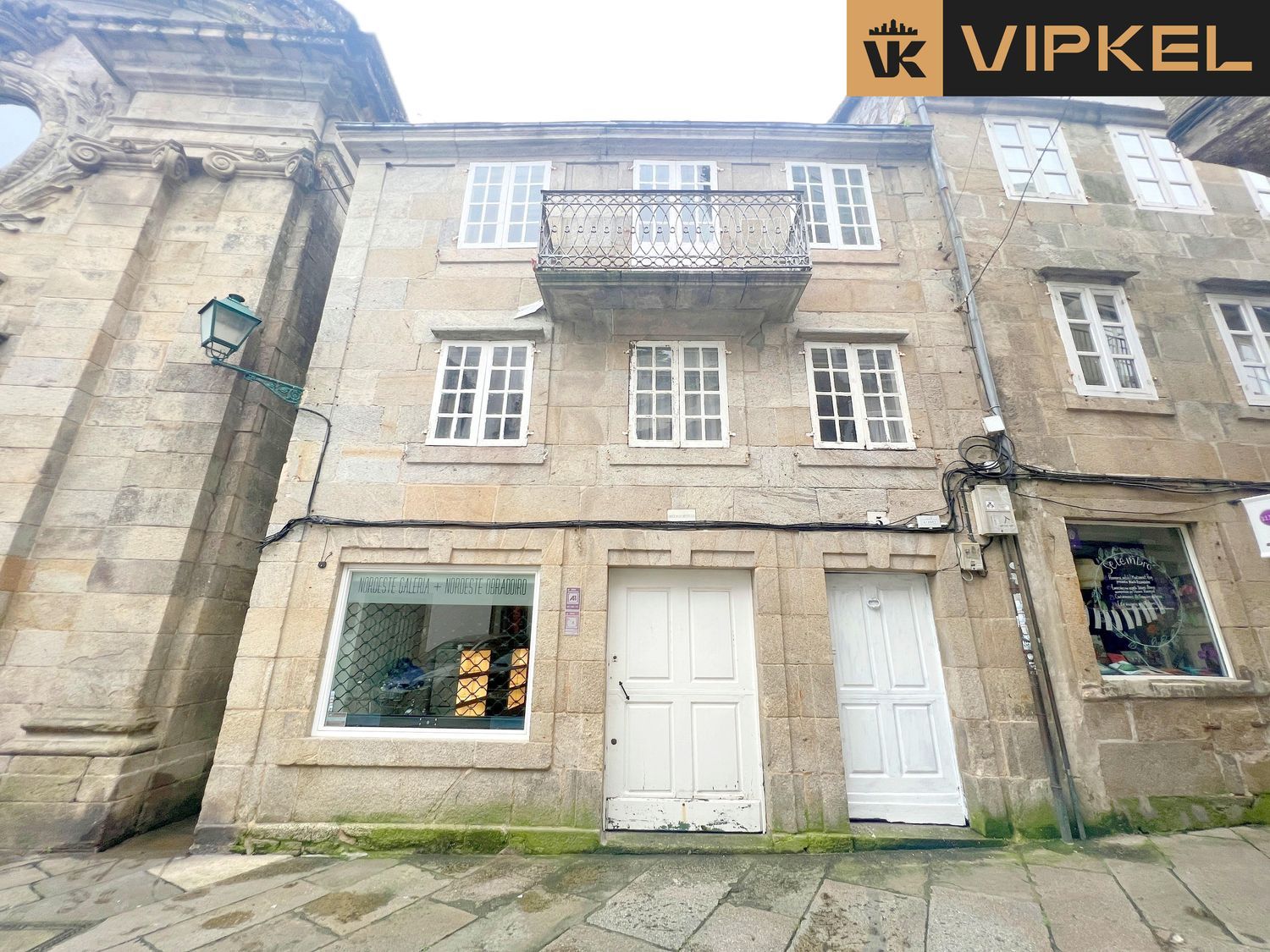 Building for sale in Santiago de Compostela, Spain