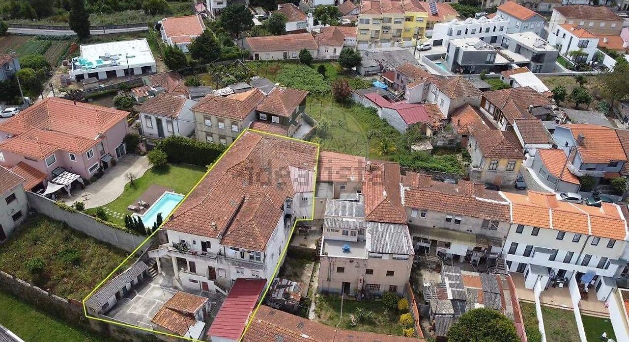 Building for sale in Valbom, Portugal
