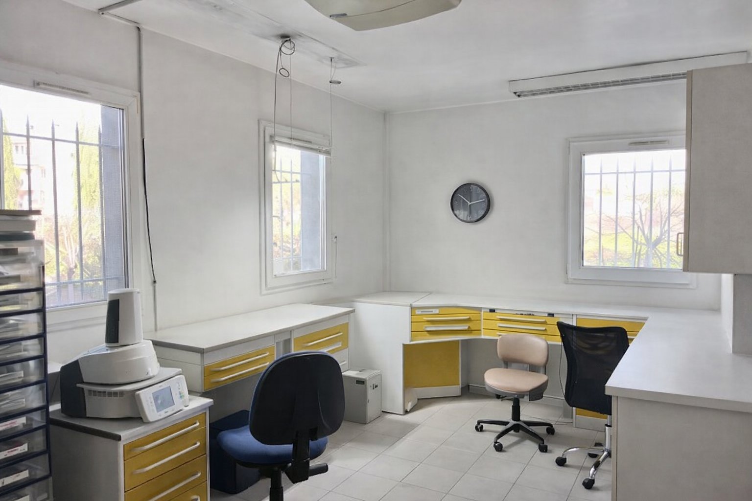 AIX EN PROVENCE - PROFESSIONAL PREMISES / OFFICES OF 34M2 - ELEVATOR AIR CONDITIONING