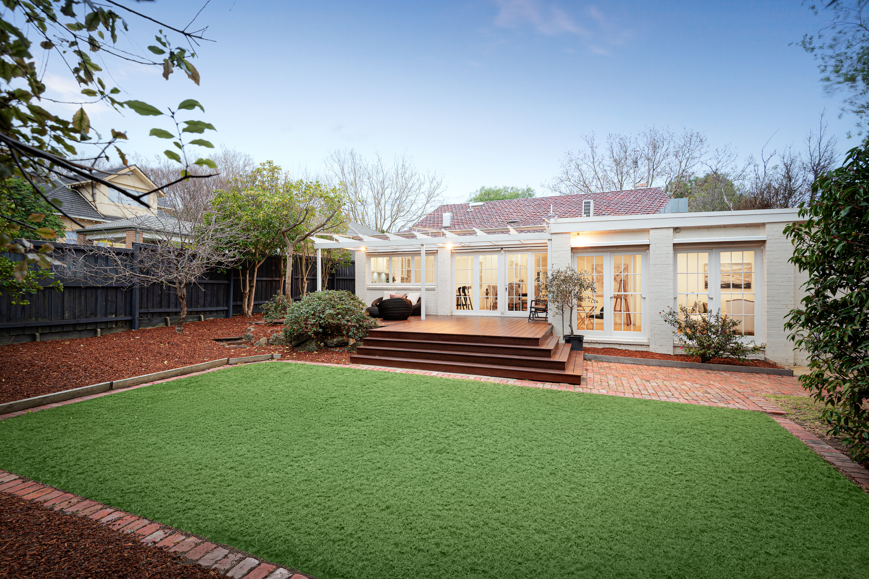 Elegant Family Living in Prestigious Studley Park