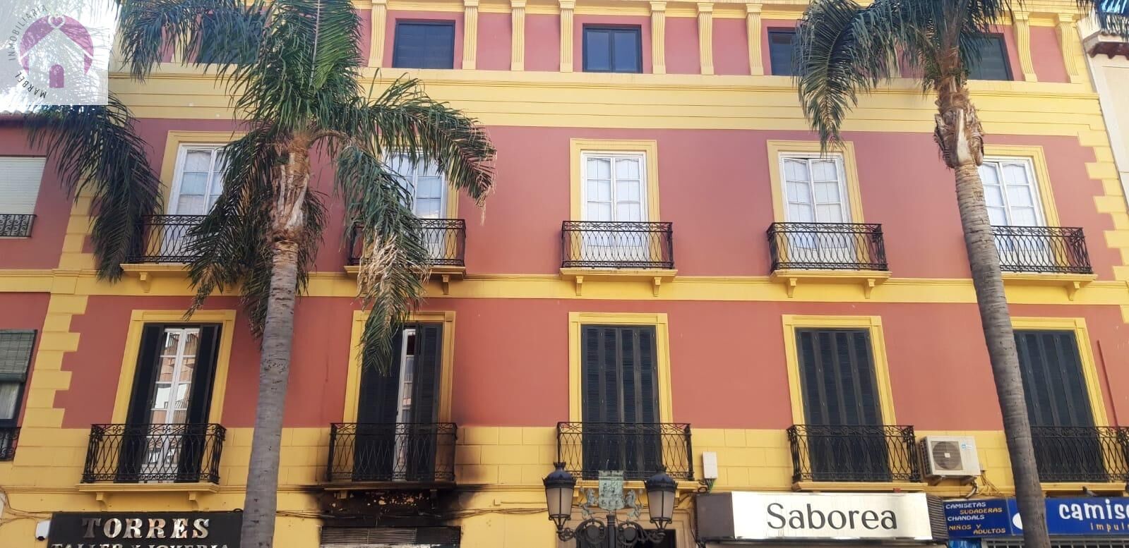 MULTI-STOREY BUILDING IN THE CENTRE OF ALMUÑECAR (IDEAL INVESTORS)
