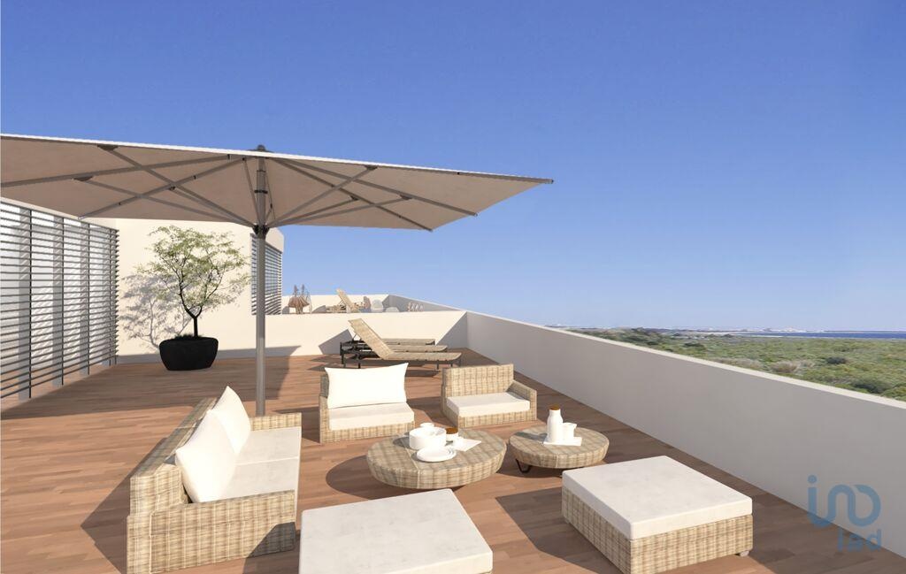 4 bedroom apartment in Tavira (Santa Maria e Santiago) of 131,00 sq m