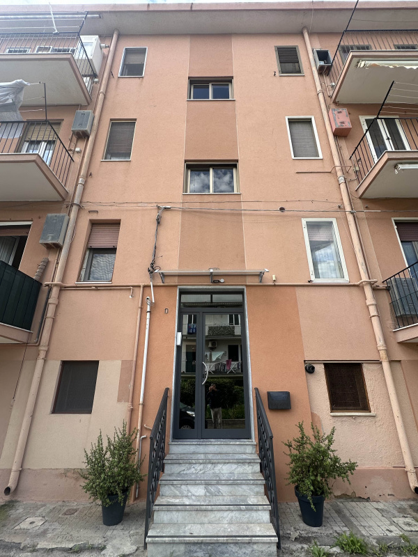 Condo for sale in Augusta, Italy