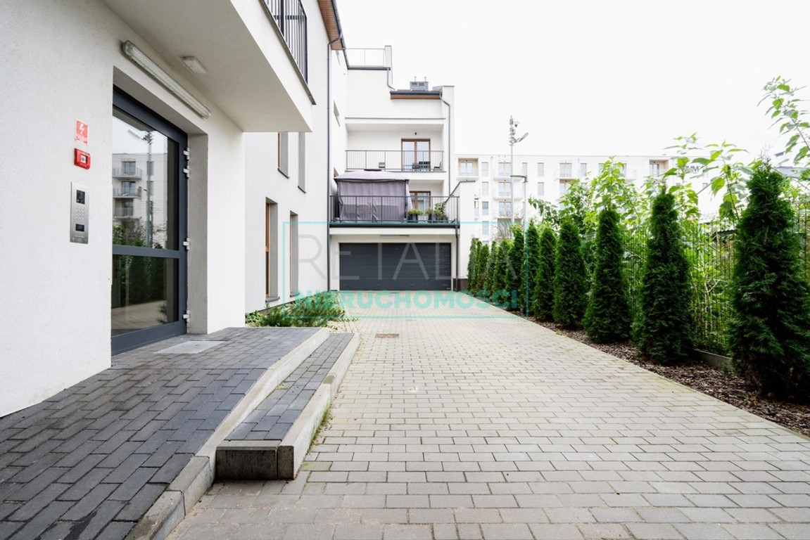 Building for sale, mazowieckie żyrardowski (Żyrardów, Poland)