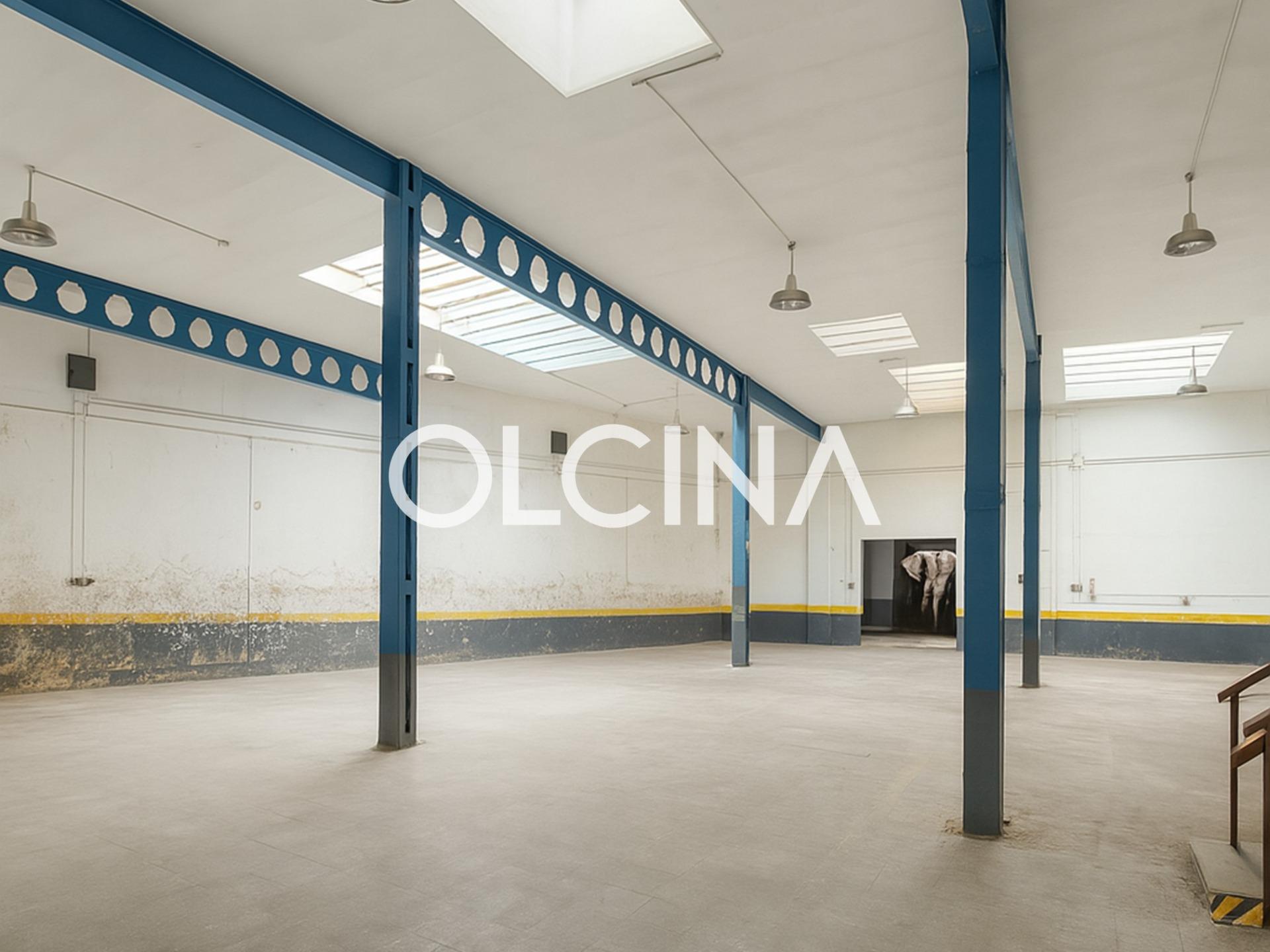 Great warehouse for sale with excellent location in Castalla