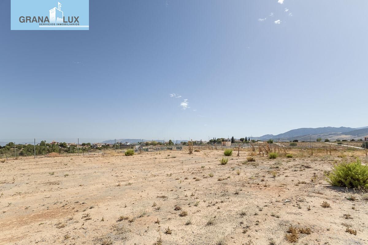 Land for Sale in Otura – 550 m2 Built | Next to the Golf Course