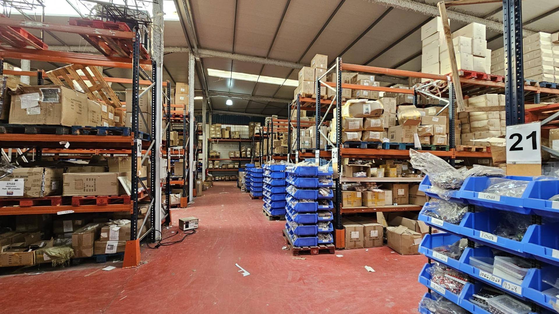 A FANTASTIC INDUSTRIAL WAREHOUSE FOR SALE