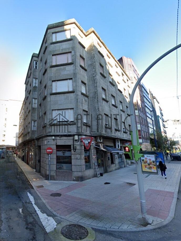 Building for sale in Vigo, Spain