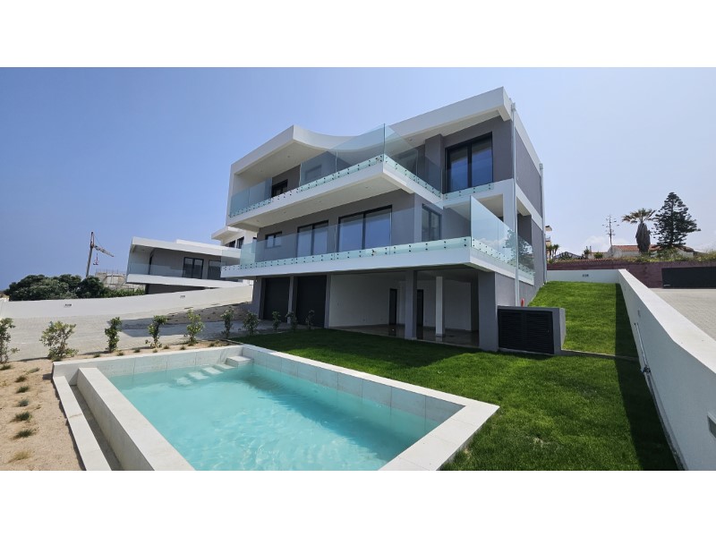 Modern Elegance with Atlantic Horizon - Exclusive Villa in Ribamar