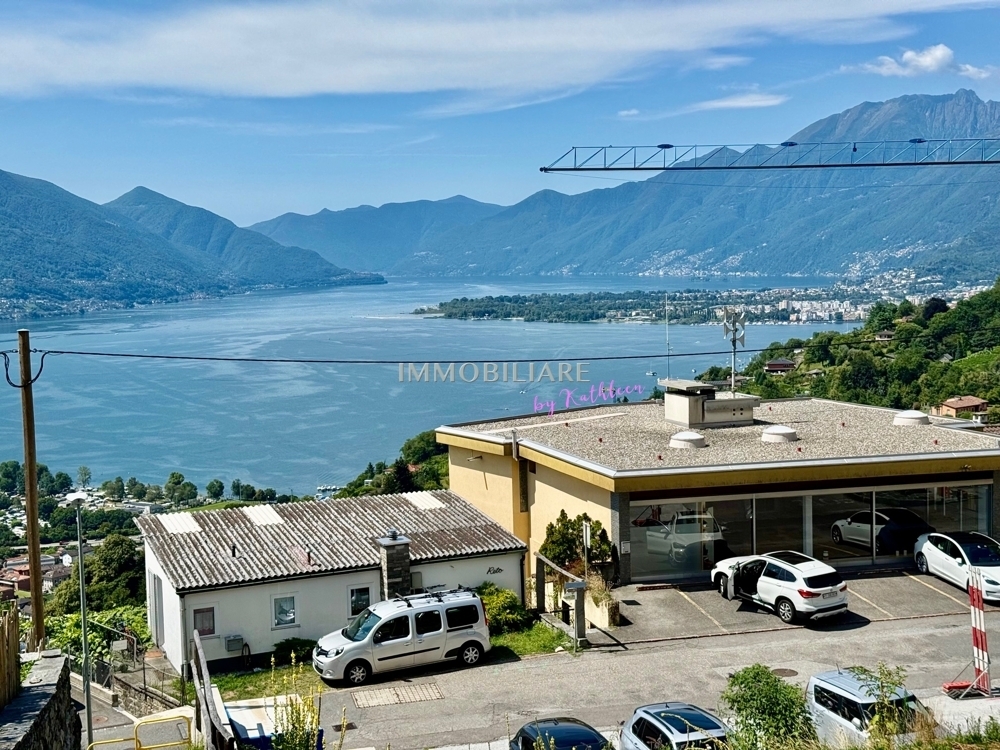 Terreno edificabile con vista meravigliosa Building land with a dream view