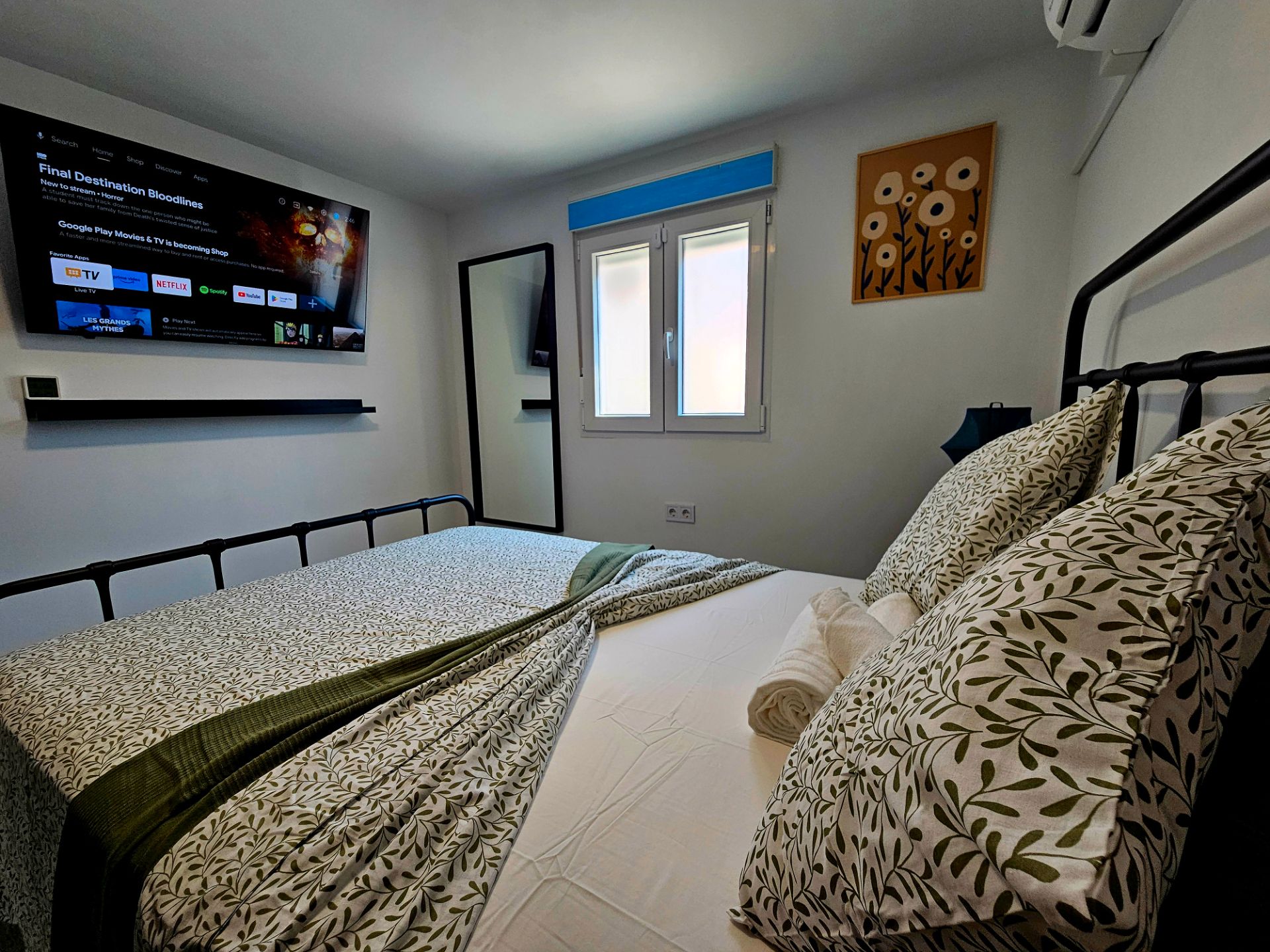 Building for sale in Badalona, Spain