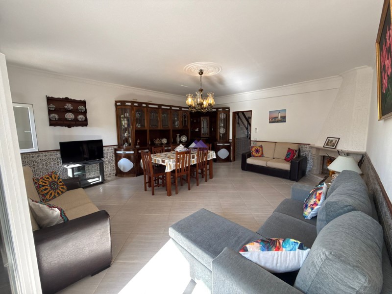 3-Bedroom House with Parking and Backyard