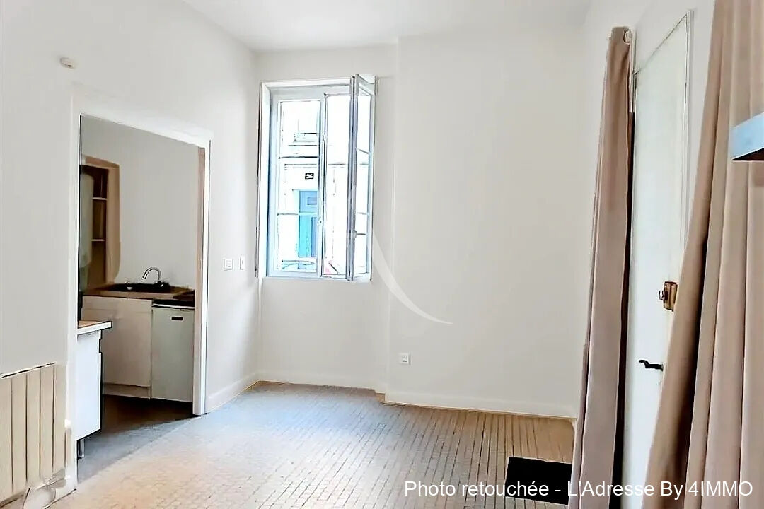 Condo for sale in Nantes, France