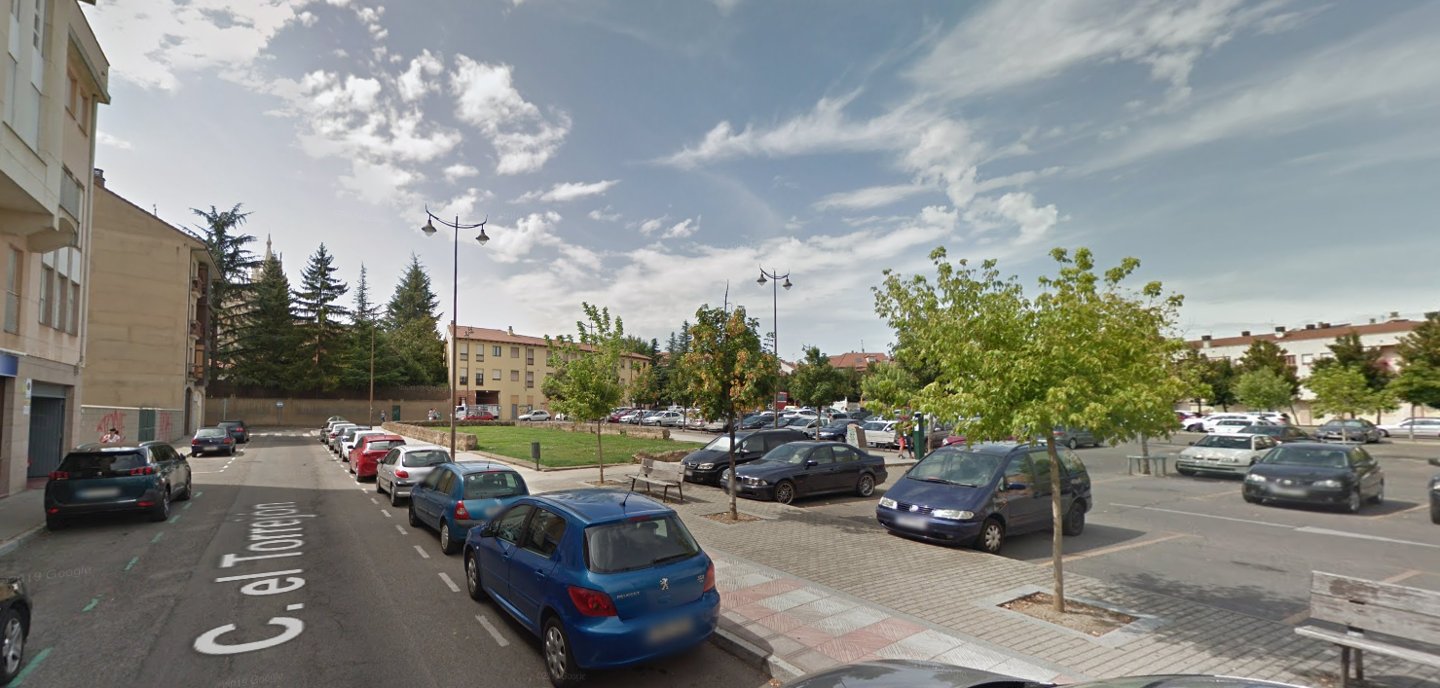 Building for sale in León, Spain