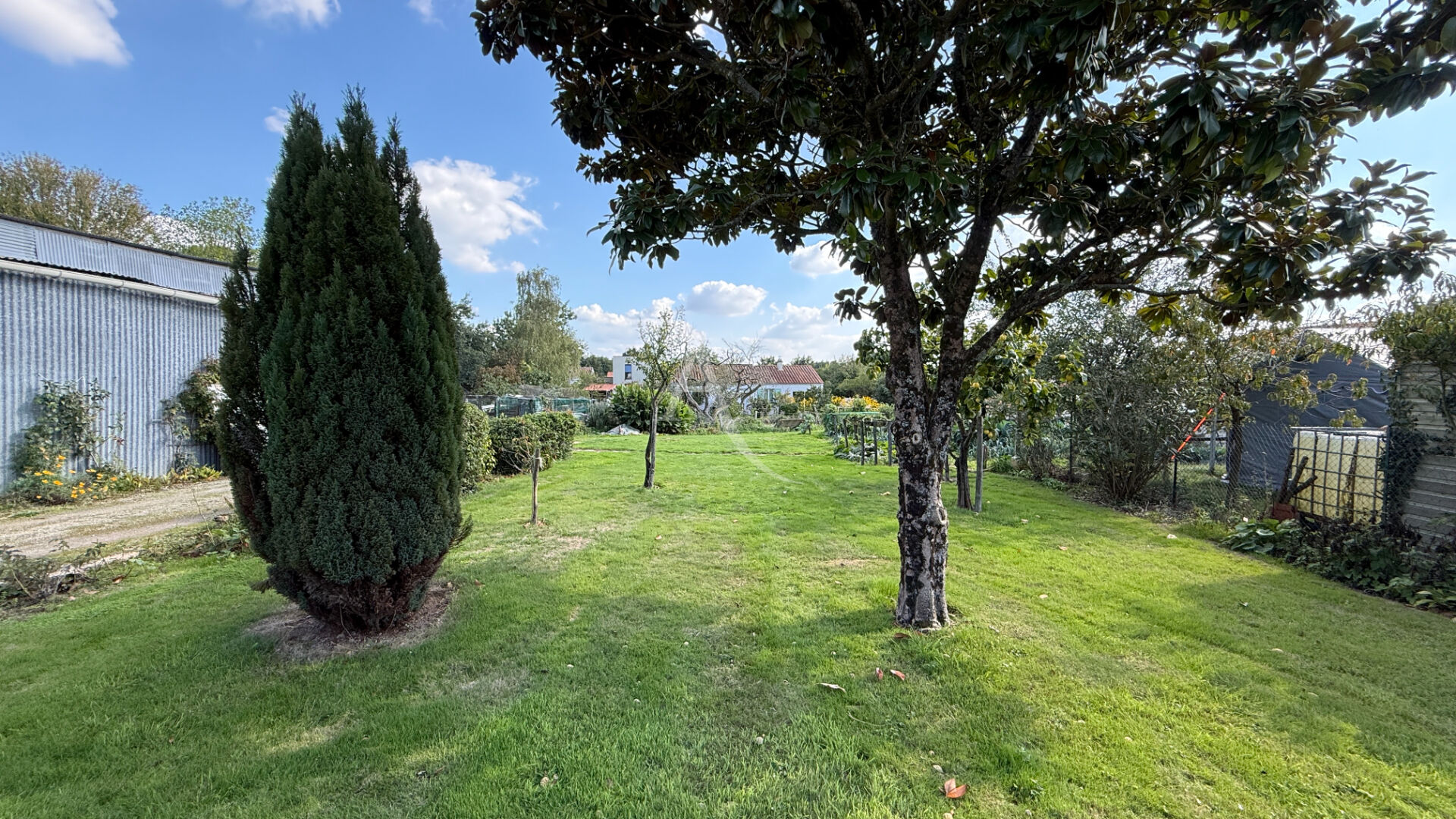 Land Plot for sale in La Roche-sur-Yon, France