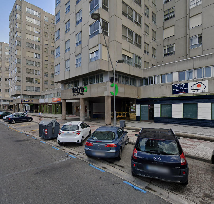 Commercial for sale in Burgos, Spain