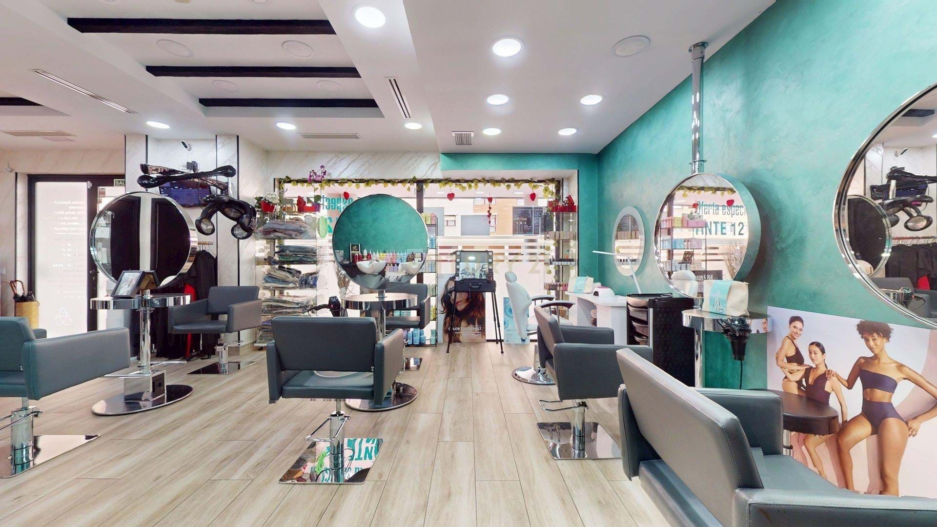 Versatile commercial premises in Ensanche area in Alcalá de Henares