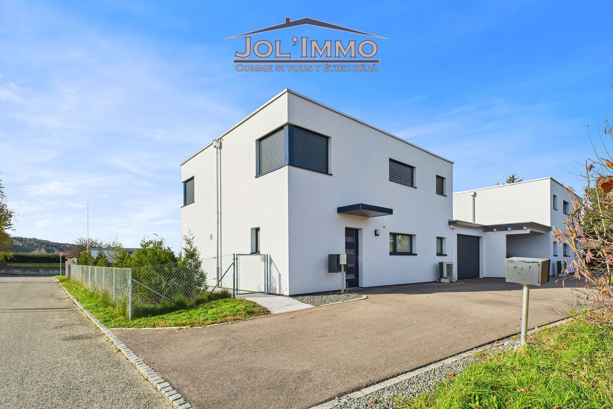 Wonderful modern house with open views in Alle