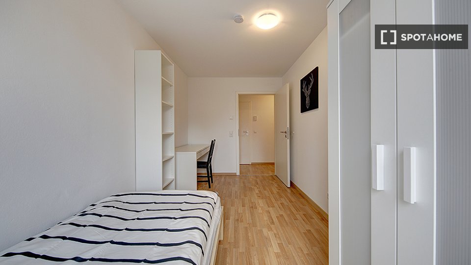 70376 stuttgart - 4 beds room for rent - Properstar