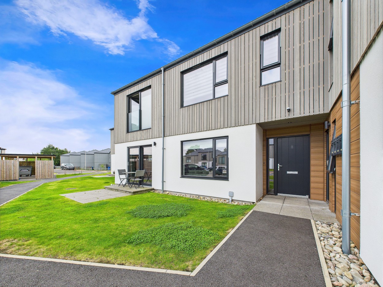 3 Caledonia Place, Aviemore