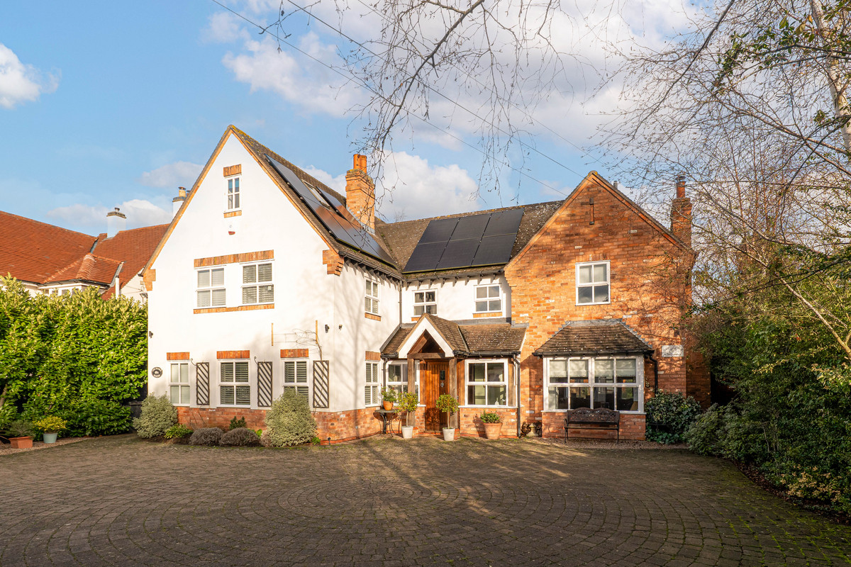 Under Offer: Detached House for sale in Stanton-on-the-wolds, Keyworth, Nottingham