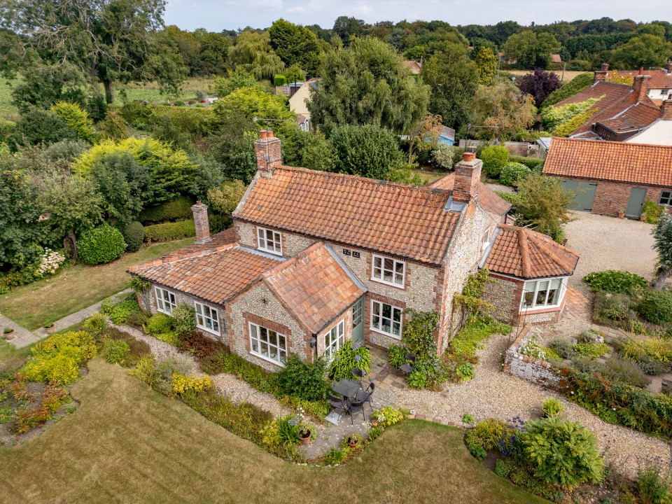 Under Offer: Detached House for sale in Swanton Novers, Melton Constable