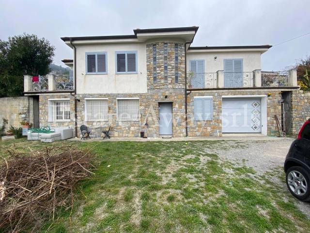 Home for sale, Strada Vallegrande, 38 (Ospedaletti, Italy)
