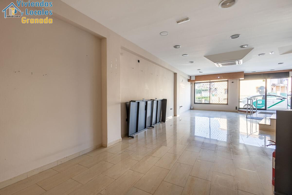 Commercial premises in Barrio de Monachil