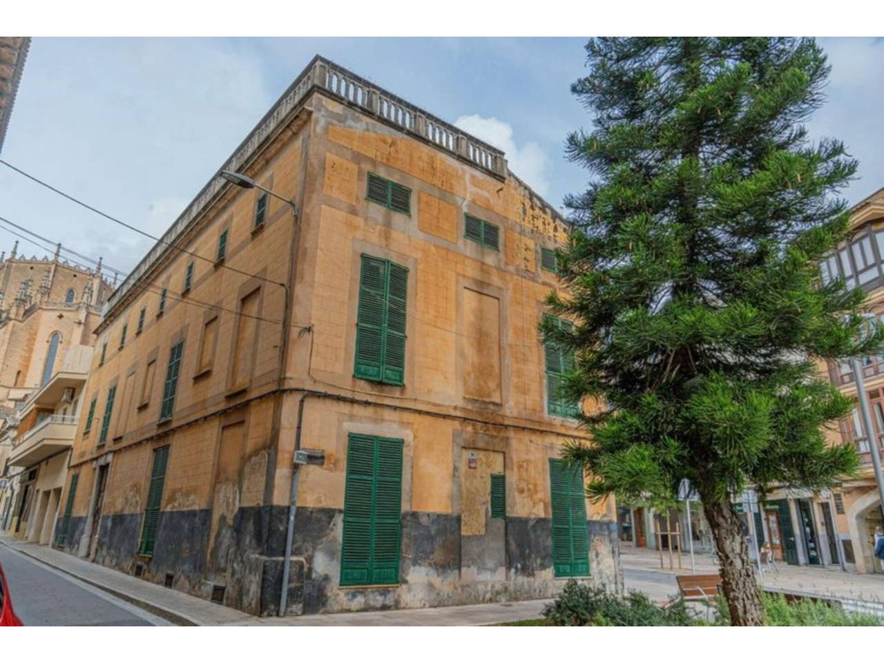 Unique opportunity in the heart of Manacor!