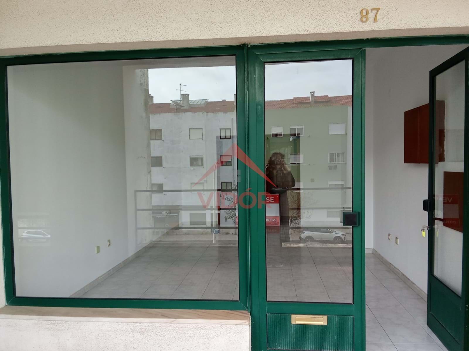 Store in the New Municipal Market of Baixa da Banheira - CS