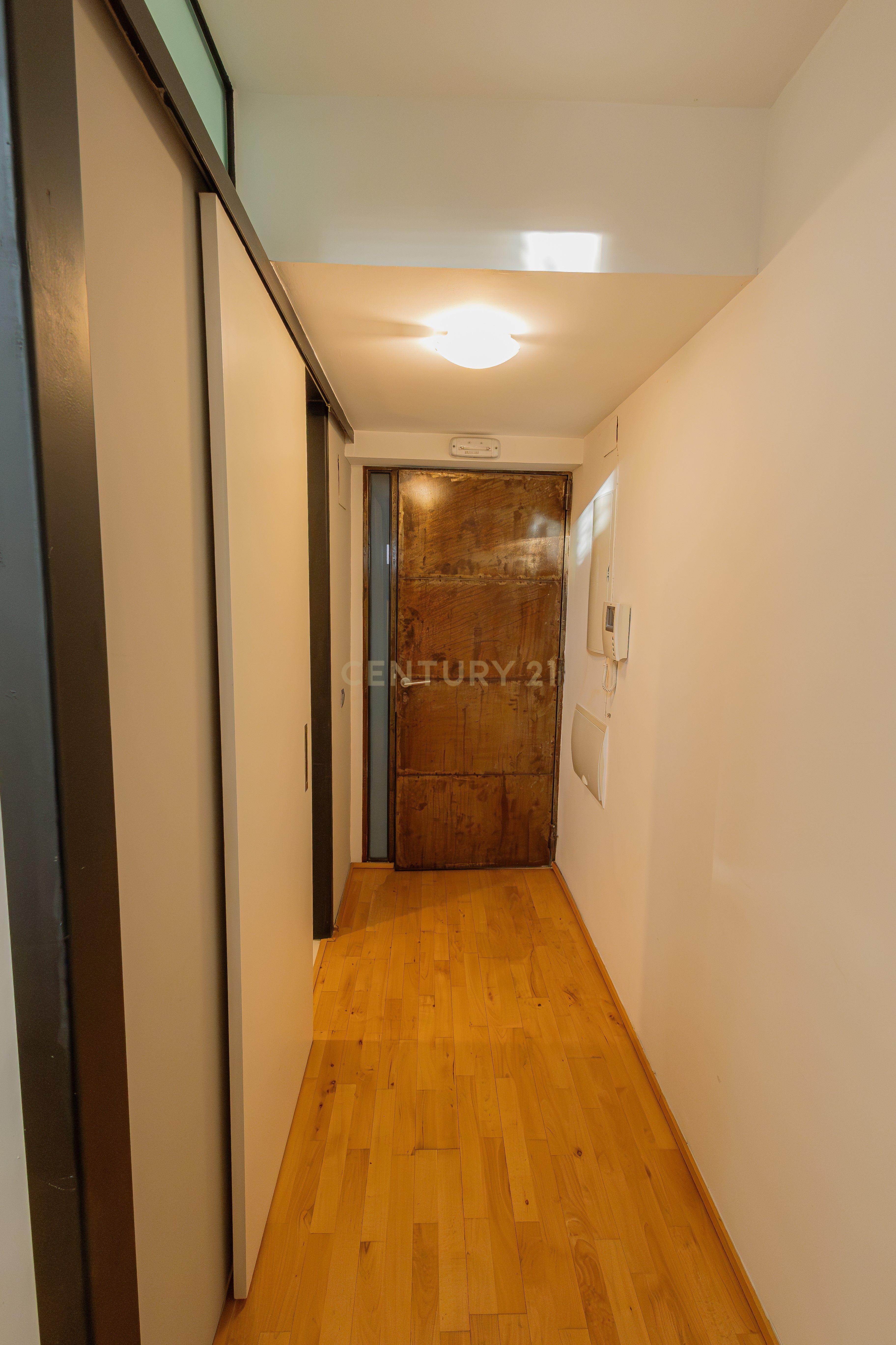 Dream Home: Where Comfort Meets Elegance!!