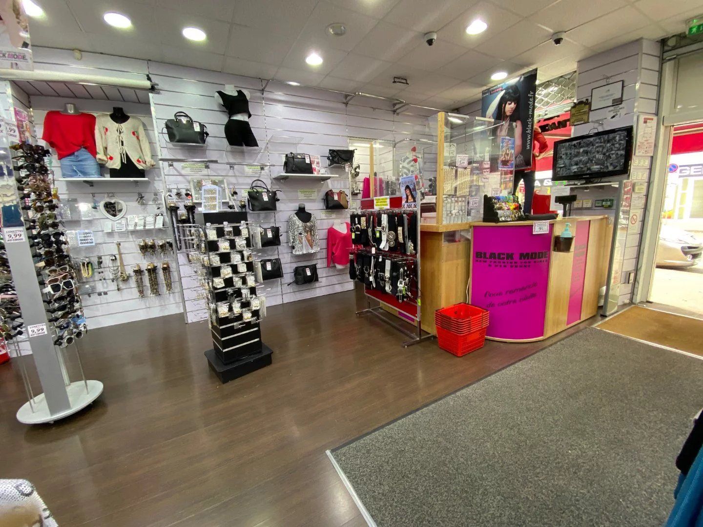 Commercial for sale in Annecy, France