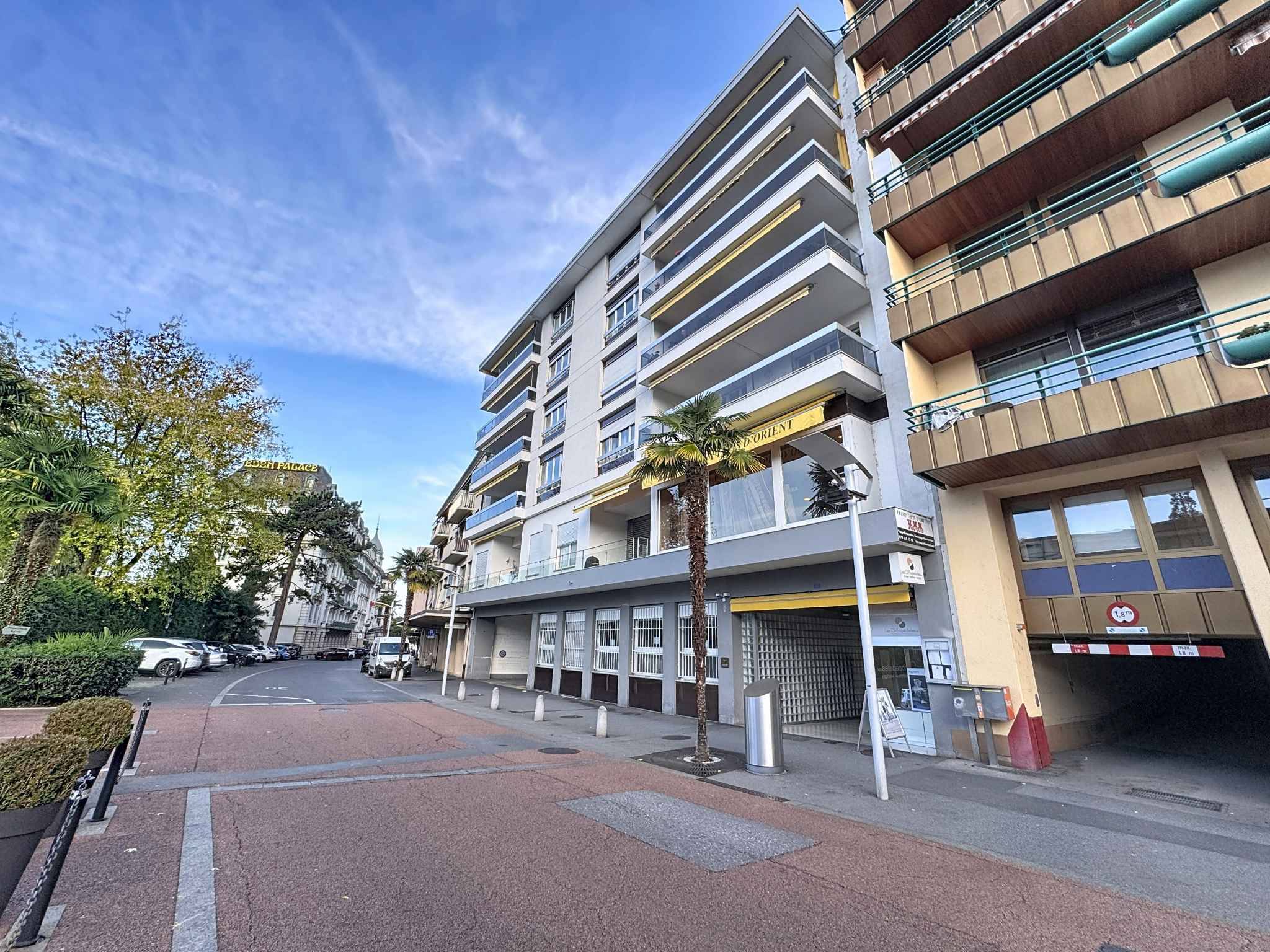 Commercial or administrative area