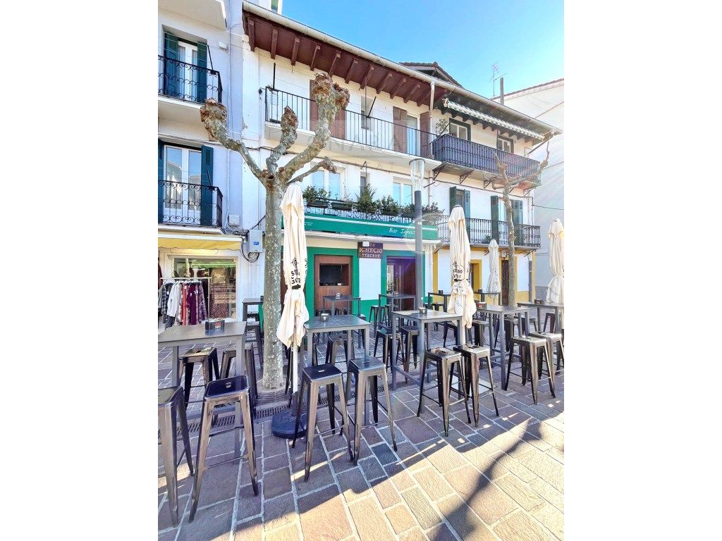 Building for sale in Hondarribia, Spain