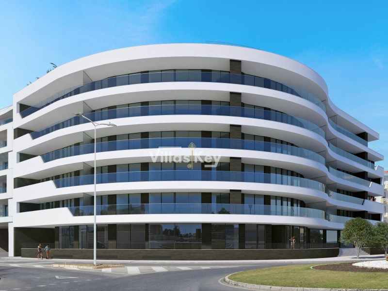 Luxury 3 Bedroom Apartment - Facing the Marina of Lagos/Algarve