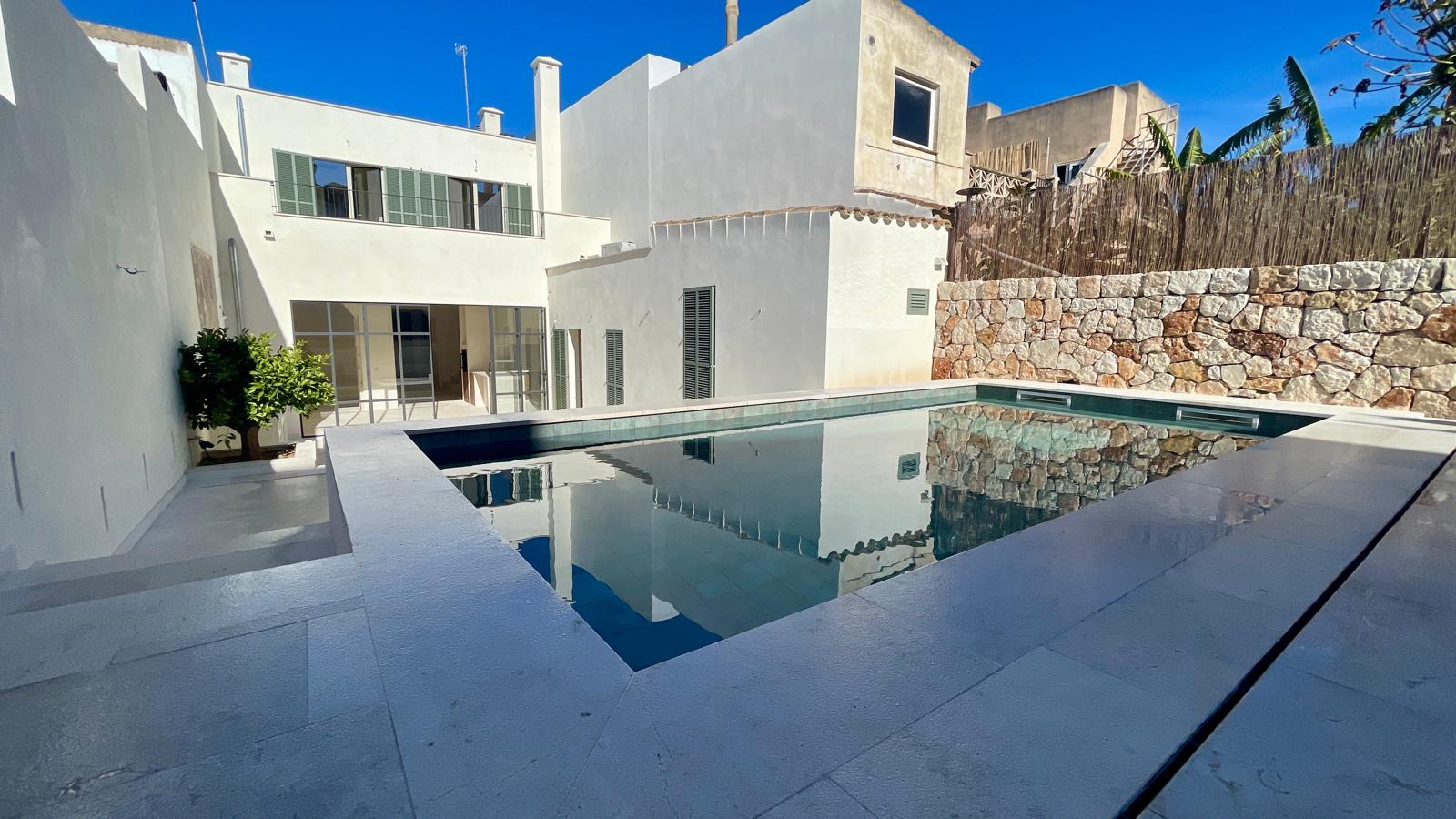 Home for sale, 44 Carrer d'En Mateu Obrador (Felanitx, Spain)