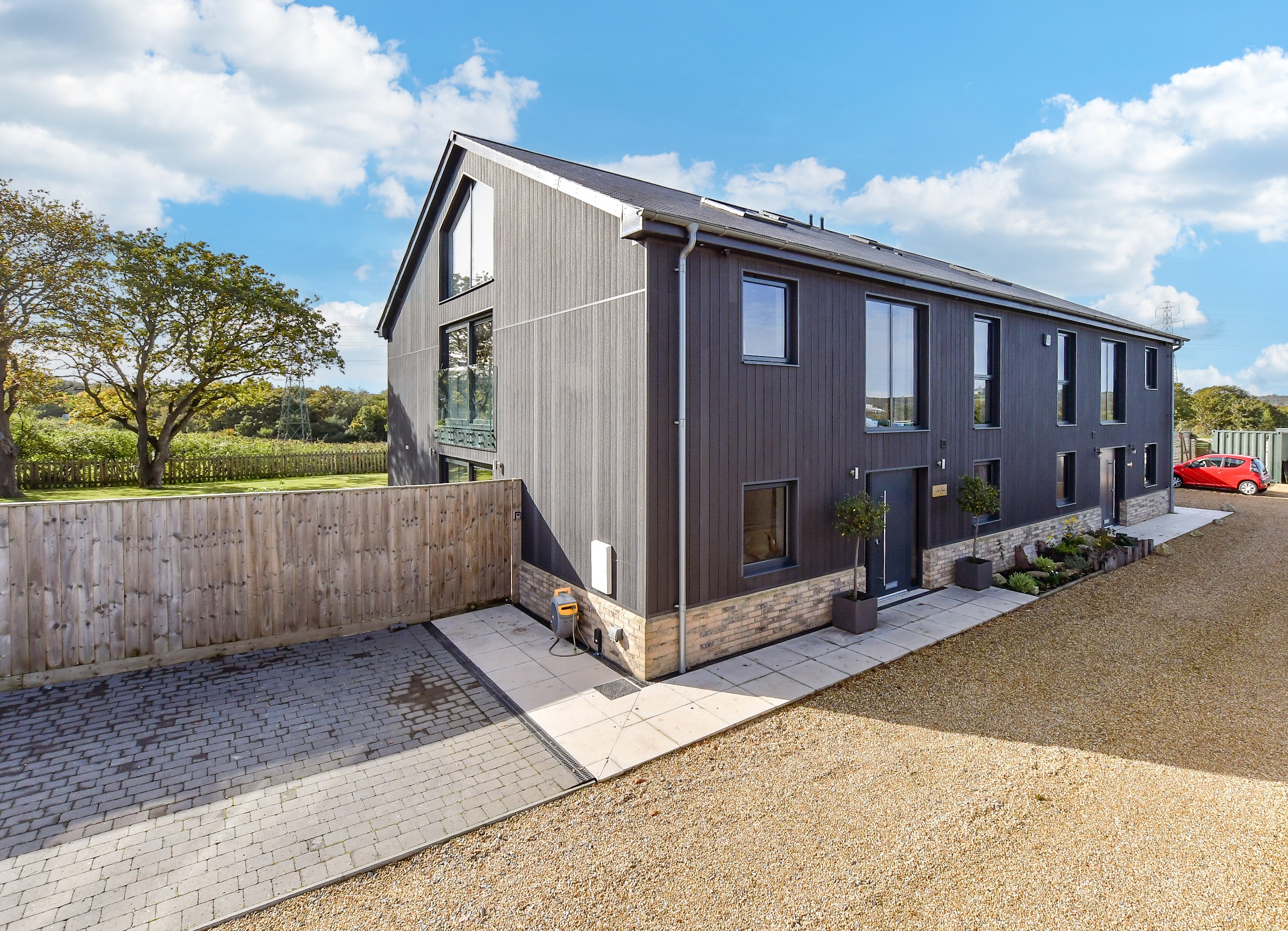 Semi-Detached House: for sale in Newport