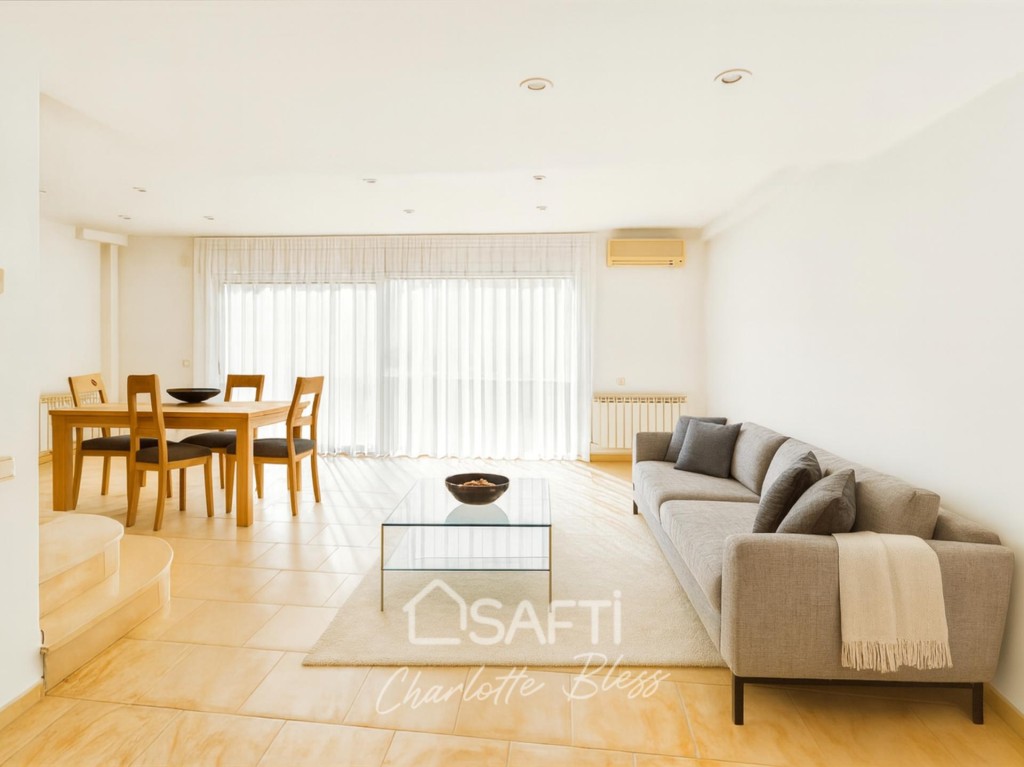 Apartment For sell in Cubelles in Barcelona