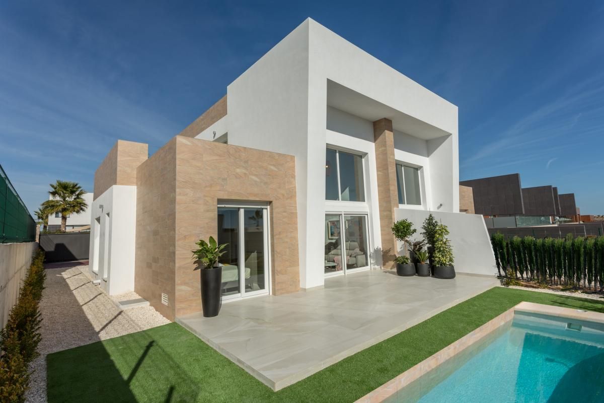 Home for sale in Algorfa, Spain
