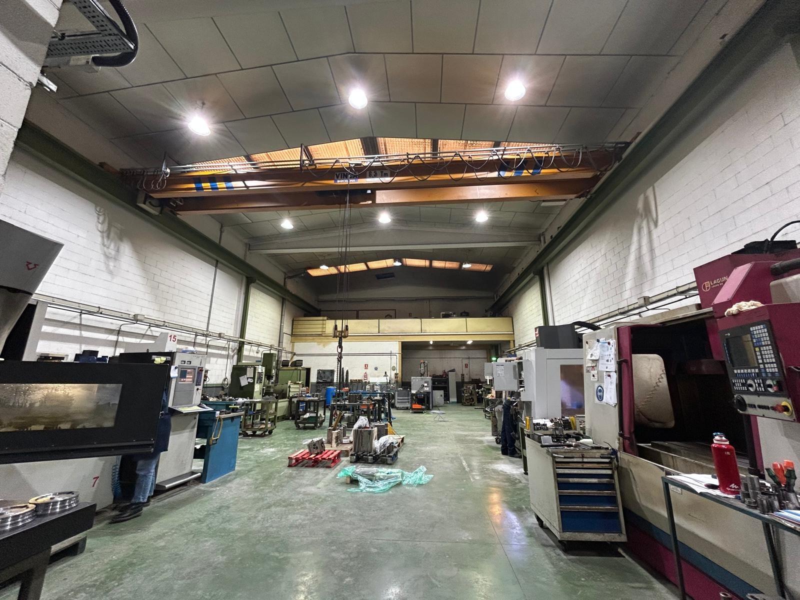 INDUSTRIAL WAREHOUSE IN RUBI