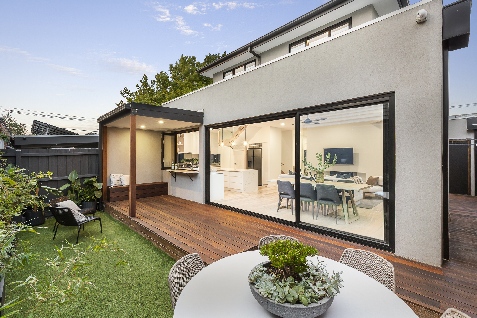 Flawless Style & Convenience