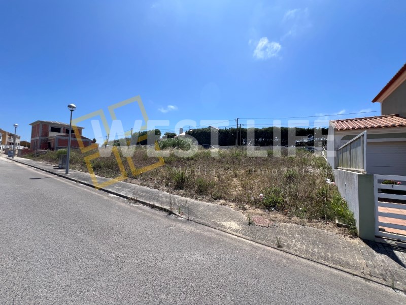 Urban Land with 430m2 for House Construction