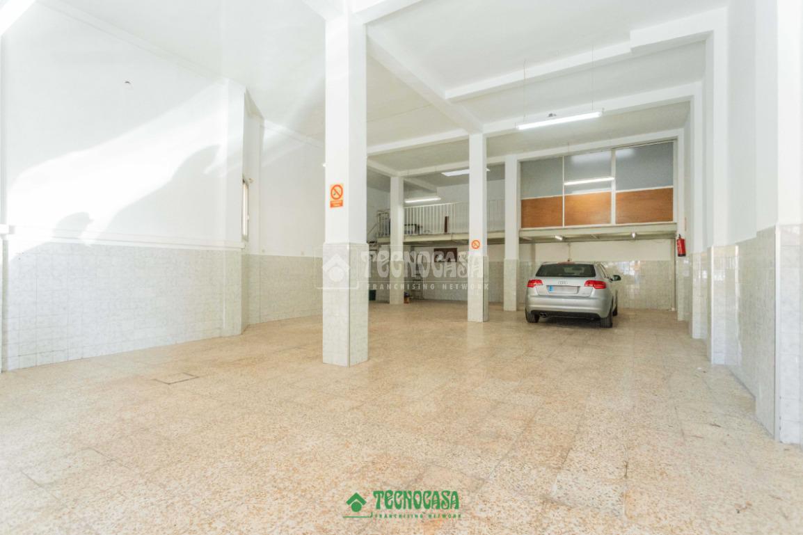 Building for sale, C. Cardenal Herrera Oria, 21 (Almería, Spain)