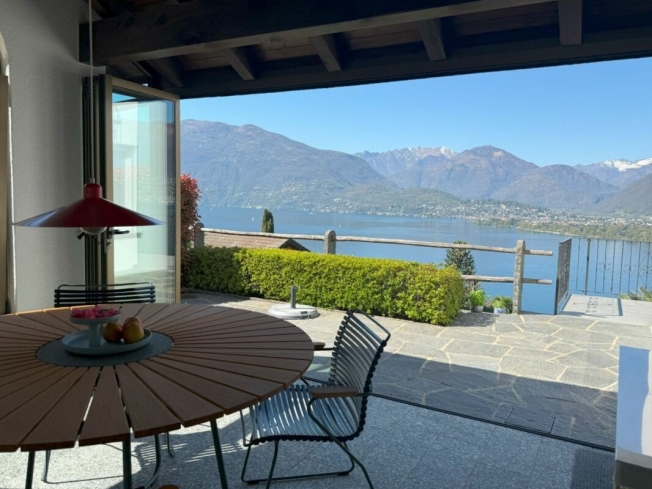 Completely renovated holiday home with dream views