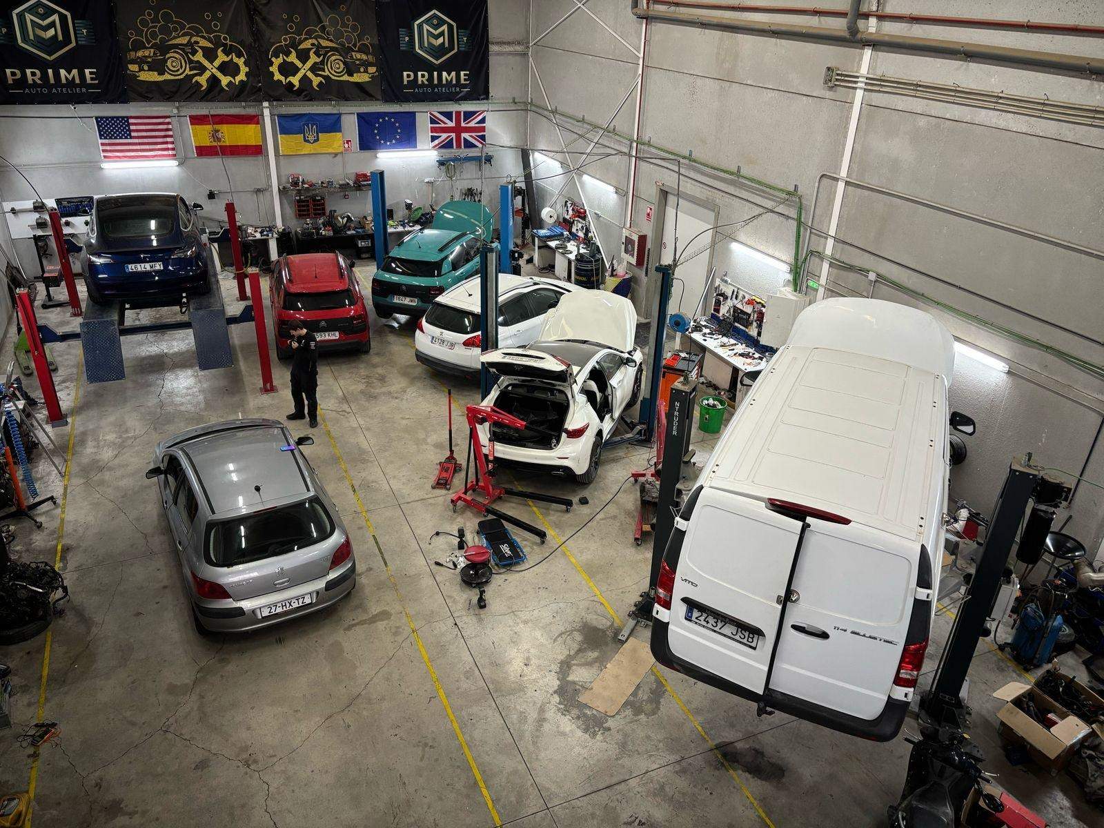 Commercial for sale in Municipality of Alicante, Spain