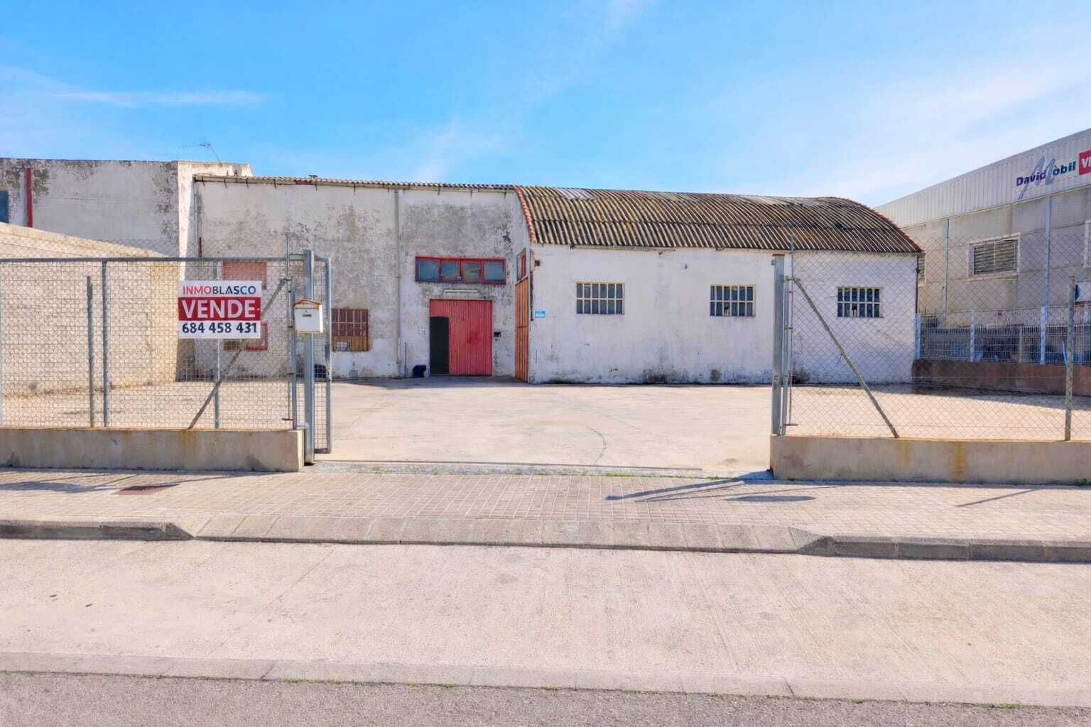 Commercial for sale in Cullera, Spain