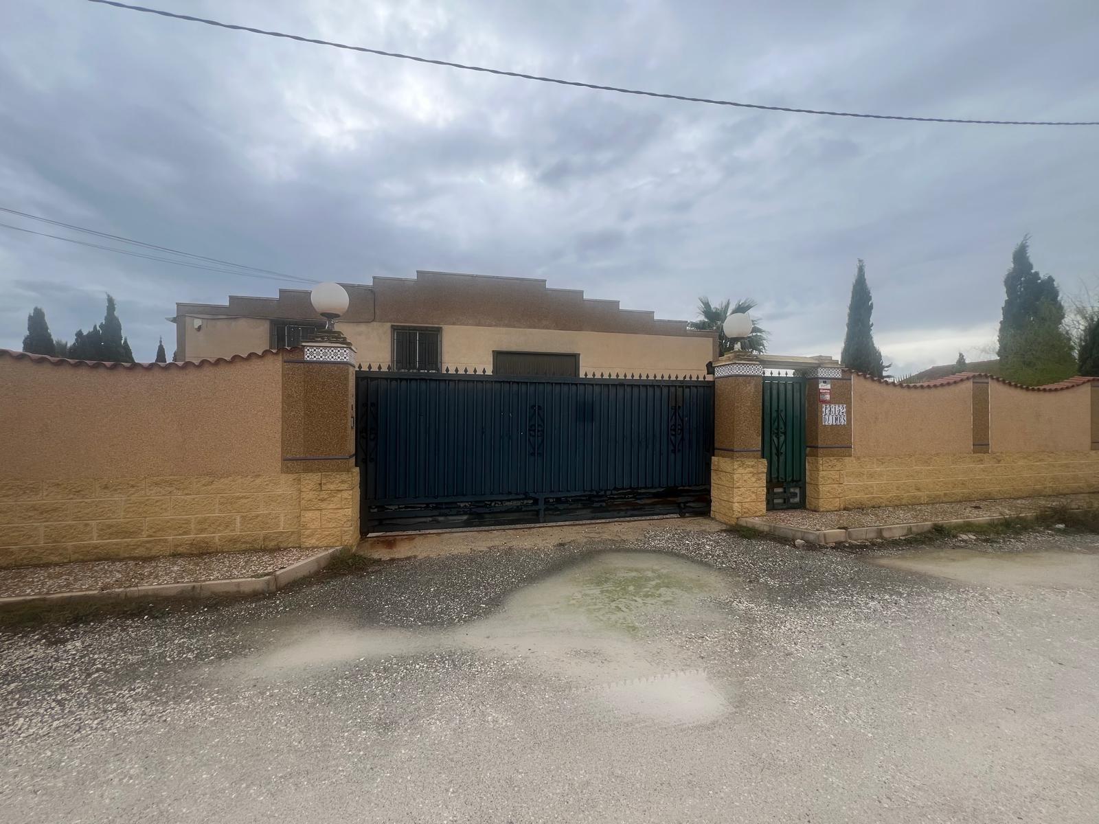 Building for sale in Muncipality of Elche, Spain